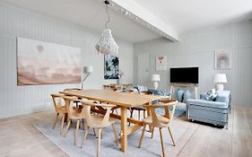 Sanders Secret - Pleasant Three-Bedroom Townhouse Near Main Attractions
